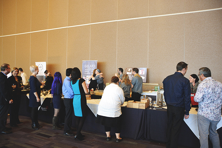 d'oro gelato e caffè booth at wine fest 2017