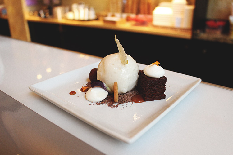 dessert created by d'oro gelato e caffe at 2018 vanwinefest
