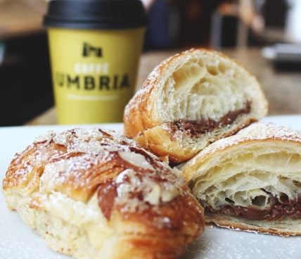 d'oro gelato e caffè croissant